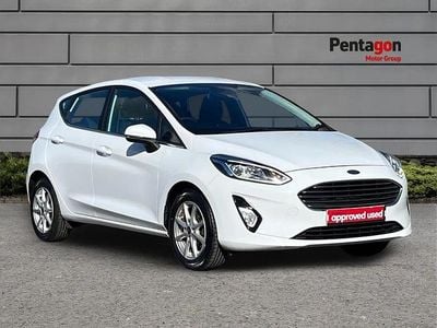 Used Ford Fiesta Zetec 84 HP (61 kW) 2018 White Hatchback