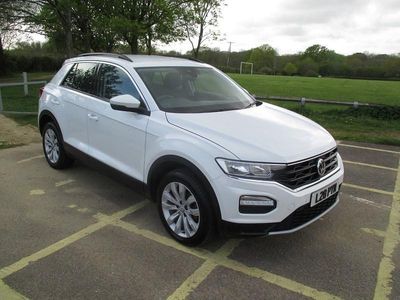 Used VW T-Roc SE 115 HP (84 kW) 2019 White SUV