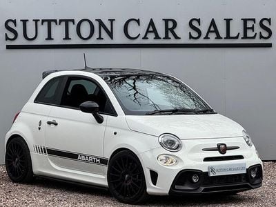 Begagnad Abarth 595 Competizione 240 HK (176 kW) 2019 Vit Halvkombi