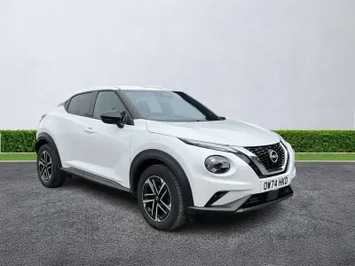 Używany Nissan Juke N-Connecta 114 KM (83 kW) 2024 Biały SUV