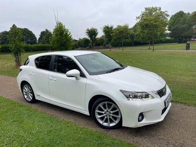 Lexus CT200h