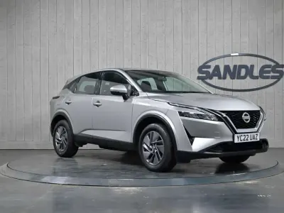 Used Nissan Qashqai Acenta Premium 158 HP (116 kW) 2022 Silver SUV