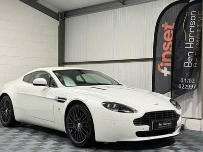 White Used 2012 Aston Martin Vantage Coupe | £34,995 (Fair price)