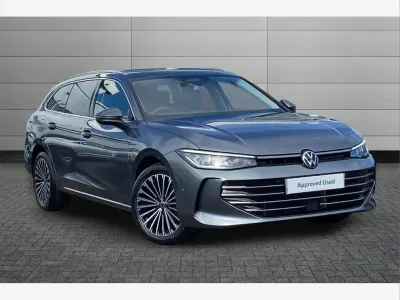 New VW Passat Elegance 147 HP (108 kW) 2026 Grey Estate