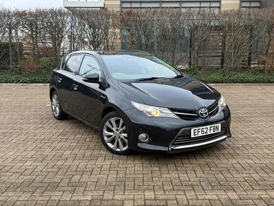 Used 2013 Toyota Auris Hybrid | £8,750 (Fair price)