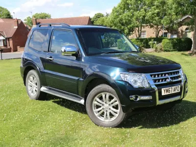 Used Mitsubishi Shogun Warrior 2017 Green SUV