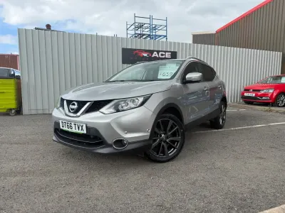 Used Nissan Qashqai Tekna 110 HP (80 kW) 2017 Silver SUV