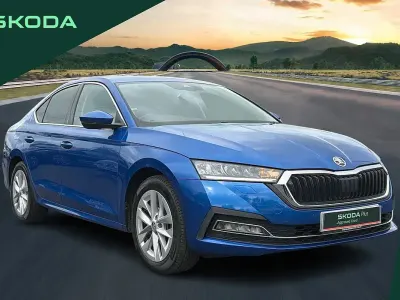 Begagnad Skoda Octavia SE L 150 HK (110 kW) 2023 Blå Halvkombi