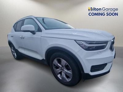 White Used 2020 Volvo XC40 Momentum SUV | £18,350 (Fair price)