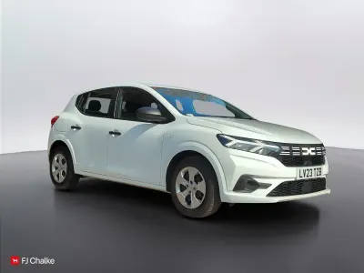 Gebraucht Dacia Sandero Essentiel 91 PS (66 kW) 2023 Weiß Kleinwagen