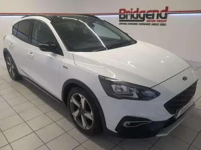Used Ford Focus Active 2021 White Hatchback