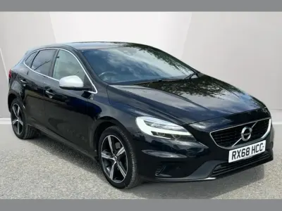 Used Volvo V40 R-Design 152 HP (111 kW) 2018 Black Hatchback