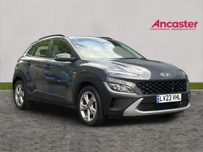 Używany Hyundai Kona SE 120 KM (88 kW) 2023 Szary SUV