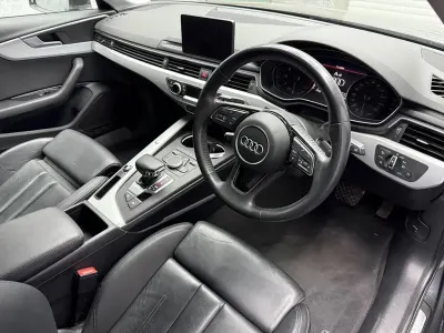 Używany Audi A4 Sport 245 KM (180 kW) 2019 Szary Kombi