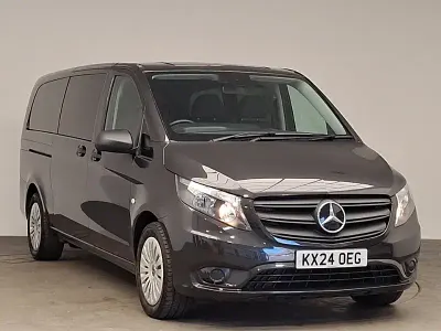 Begagnad Mercedes Vito 2024 Grå Van