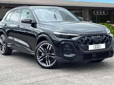 New Audi Q5 Black Edition 204 HP (150 kW) 2026 Black SUV