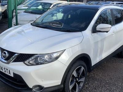 Used Nissan Qashqai N-Connecta 110 HP (80 kW) 2017 White SUV