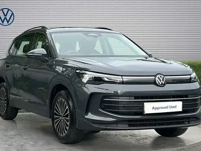 New VW Tiguan Life 130 HP (95 kW) 2026 Dolphin grey metallic SUV