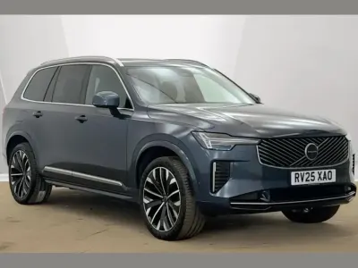 Usado Volvo XC90 Ultra 455 HP (334 kW) 2025 Azul SUV