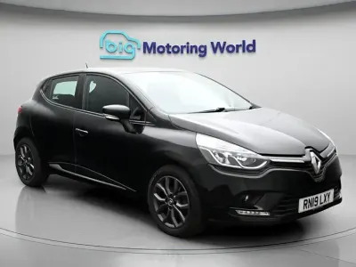 Usado Renault Clio IV Play 75 CV (55 kW) 2019 Negro Utilitario