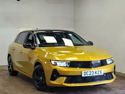 Used Vauxhall Astra 130 HP (95 kW) 2023 Yellow Hatchback