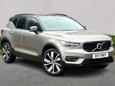 Usado Volvo XC40 R-Design Pro 262 HP (192 kW) 2021 Cinzento SUV