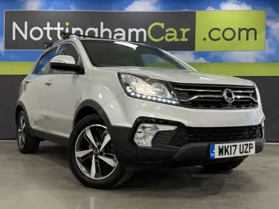 Usado SsangYong Korando 178 CV (130 kW) 2017 Plateado Familiar