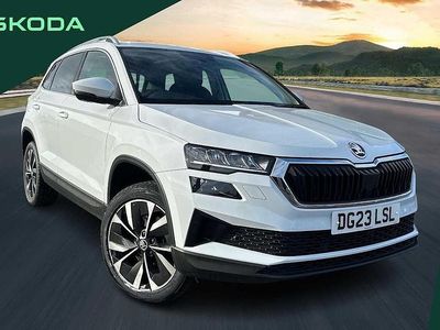 Używany Skoda Karoq SE L 150 KM (110 kW) 2023 Biały SUV