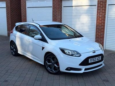 Used Ford Focus ST 2012 White Hatchback