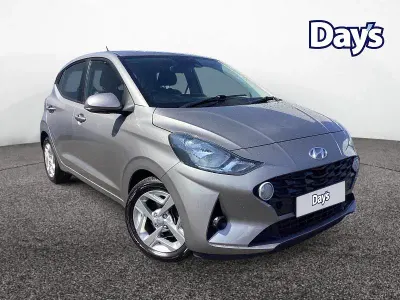 Used Hyundai i10 SE 84 HP (61 kW) 2021 Bronze Hatchback
