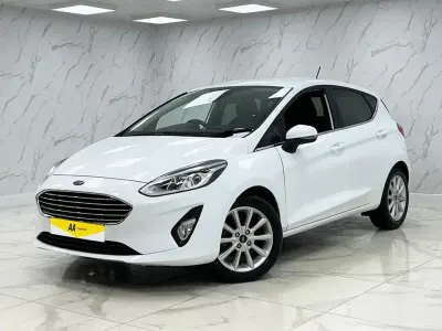 Used Ford Fiesta Titanium 100 HP (73 kW) 2018 White Hatchback
