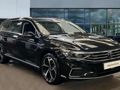 Usado VW Passat Advance 218 HP (160 kW) 2022 Preto Carrinha