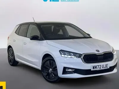 Gebraucht Skoda Fabia Colour Edition 110 PS (80 kW) 2023 Weiß Kleinwagen