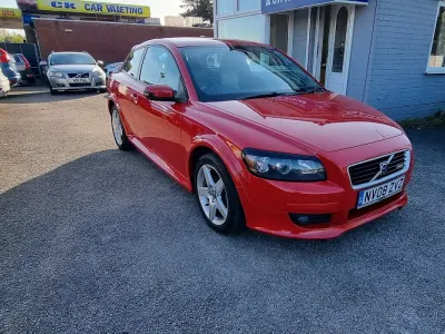 Used Volvo C30 R-Design 100 HP (73 kW) 2008 Red Hatchback
