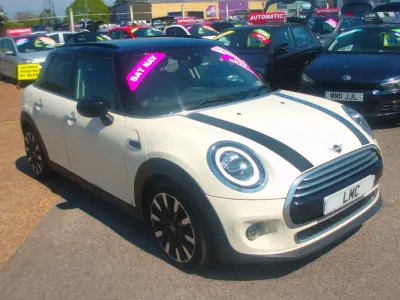 Używany Mini Cooper Exclusive 2019 Biały Hatchback