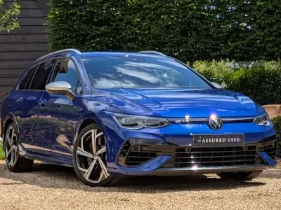Used VW Golf VIII R 320 HP (235 kW) 2023 Blue Estate