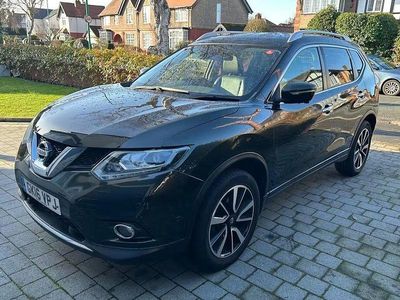 Used Nissan X-Trail Tekna 2016 Green SUV