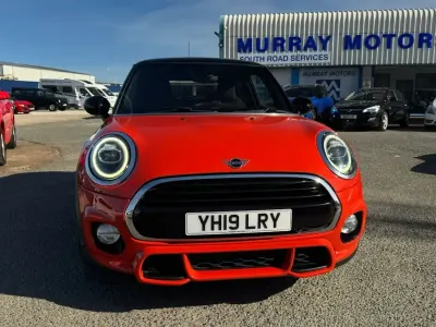 Used Mini Cooper Hatch 134 HP (98 kW) 2019 Orange Hatchback