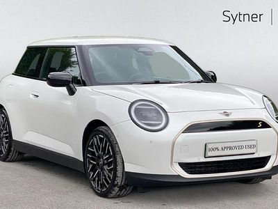 White Used 2024 Mini Cooper SE Hatch Hatchback | £24,000 (Fair price)