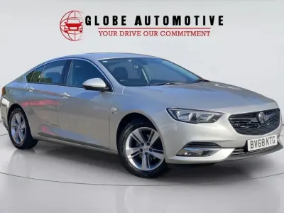 Second-hand Vauxhall Insignia SRi 2018 Argintiu Hatchback
