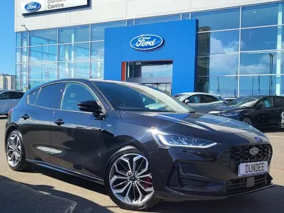 Używany Ford Focus ST-Line X 2023 Czarny Hatchback