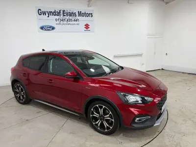 Used Ford Focus Active X 125 HP (91 kW) 2020 Red Hatchback