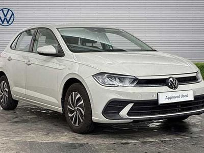 Usado VW Polo Life 95 HP (69 kW) 2023 Cinzento Citadino
