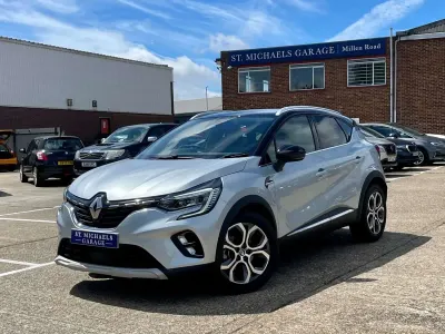 Used Renault Captur Techno 143 HP (105 kW) 2023 Grey/black SUV