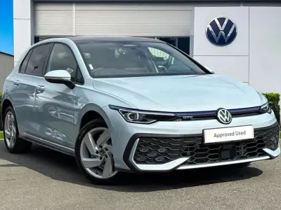 Used VW Golf VIII GTE 272 HP (200 kW) 2026 Blue Hatchback