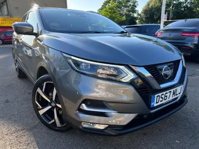Used Nissan Qashqai Tekna 115 HP (84 kW) 2017 Grey SUV