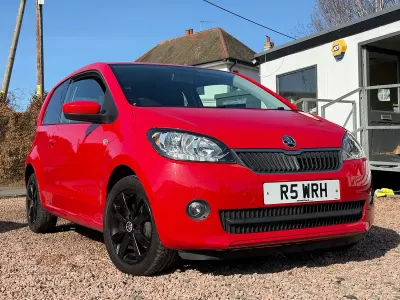 Used Skoda Citigo Colour Edition 60 HP (44 kW) 2017 Red Hatchback