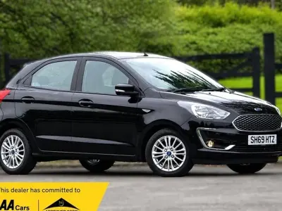 Usado Ford Ka Plus Zetec 85 HP (62 kW) 2019 Preto Citadino