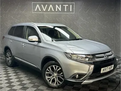 Usado Mitsubishi Outlander 147 HP (108 kW) 2017 Prateado SUV