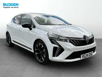 Used Renault Clio Techno 90 HP (66 kW) 2024 White Hatchback